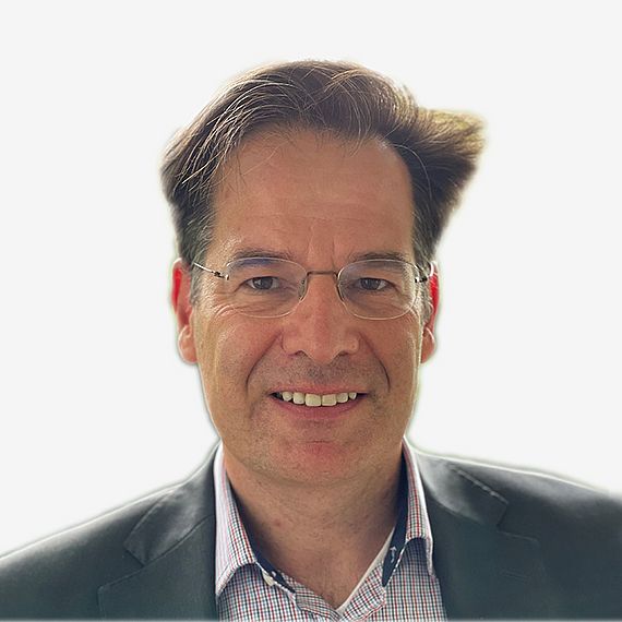 Prof. Dr. Peter Henning  