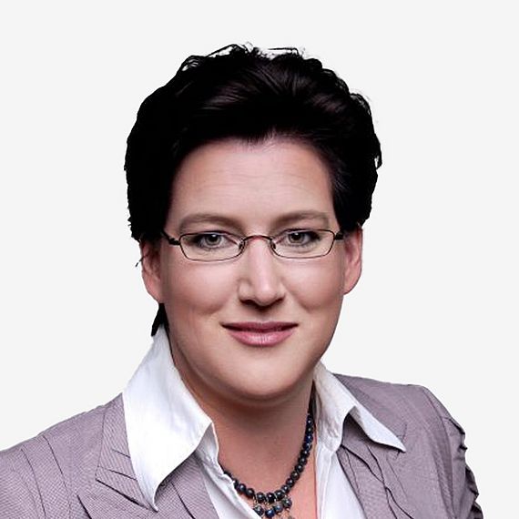  Gabriele Bornemann  